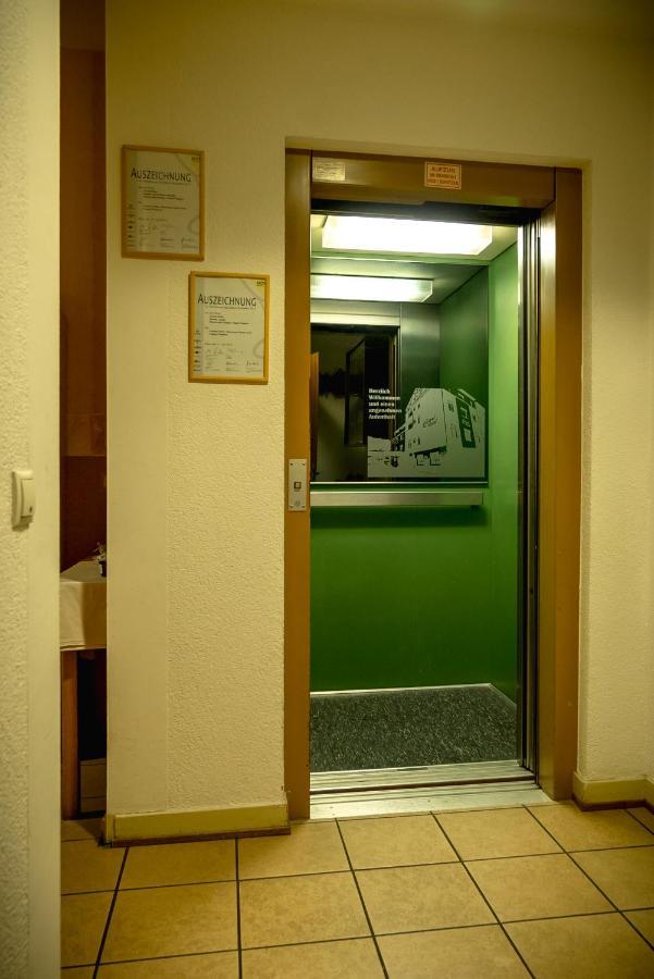 Central-Hotel Traben-Trarbach Exteriör bild